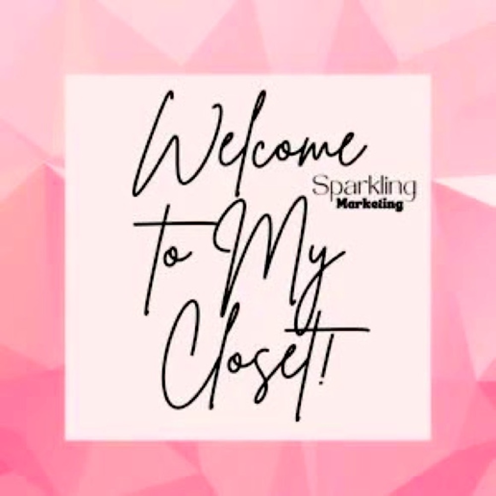 Welcome to my closet hope you like what you see 💕